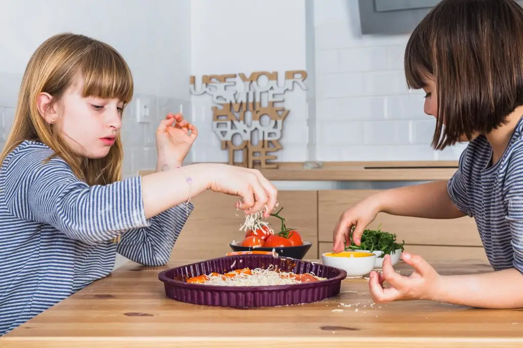 Mealtime into Playtime for Picky Eaters